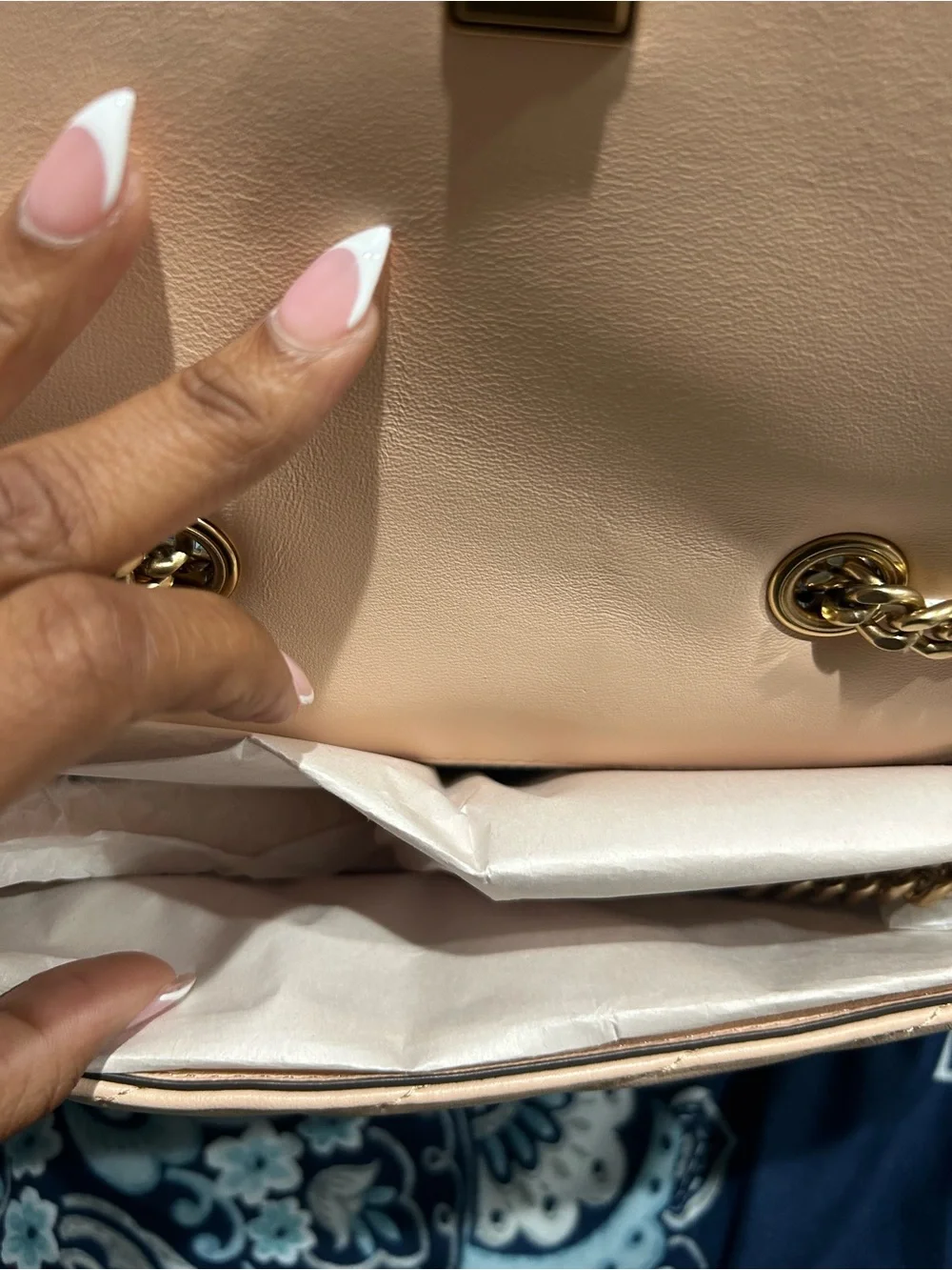 Tory Burch Pink Quilted Chain Shoulder Bag with Gold Hardware.. Price firm
